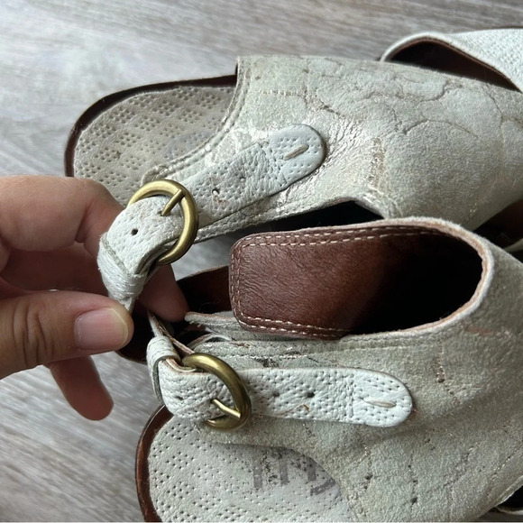 MJUS Metallic Leather Embossed Leather Block Heel Sandals - Picture 13 of 13